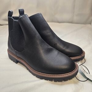 Maurices Black and Brown Boots Size 8 NWT